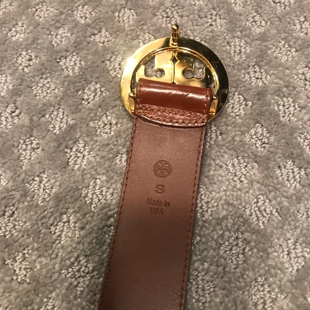 Tory Burch belt size small excellent condition